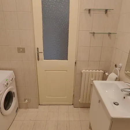 In Piazza Bernini In Bernini Square Daire *